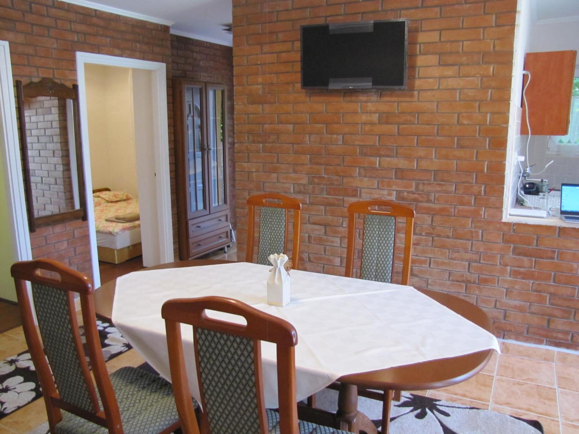 Gyoengyhaz Nyaralo Villa Gyomaendrőd Kültér fotó